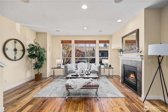 16528 2nd Park SE, Bothell, WA 98012