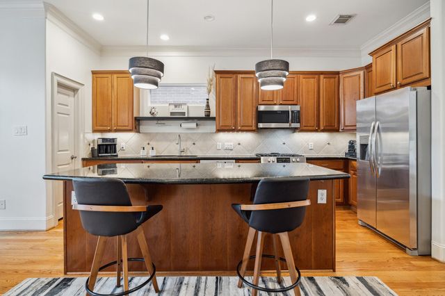 1004 Stanford Street A, Houston, TX 77019