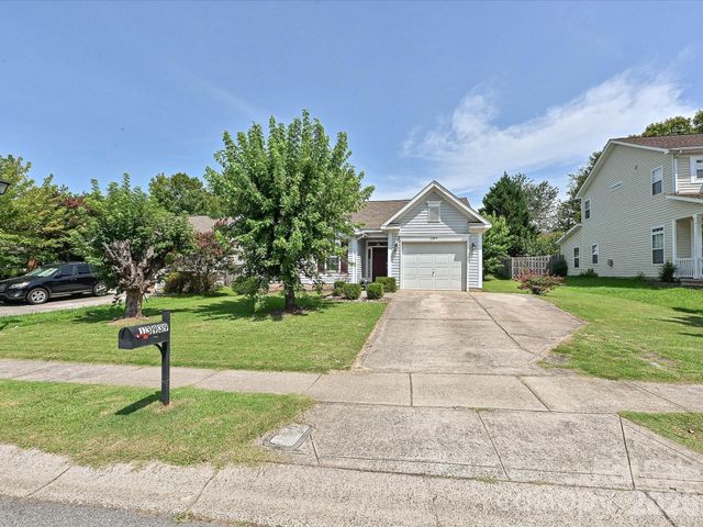 13939 Dingess Road, Charlotte, NC 28273