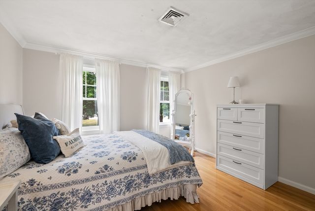 14 Harnden Road, Foxboro, MA 02035
