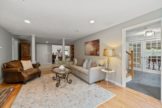 14 Harnden Road, Foxboro, MA 02035