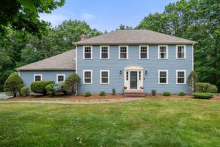 14 Harnden Road, Foxboro, MA 02035