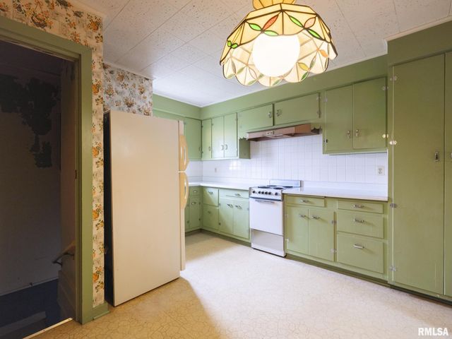 334 S NELSON Avenue, Morton, IL 61550