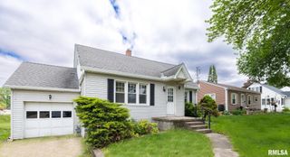 334 S NELSON Avenue, Morton, IL 61550