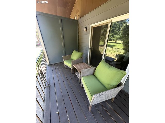 1929 Ne 19TH St, Gresham, OR 97030