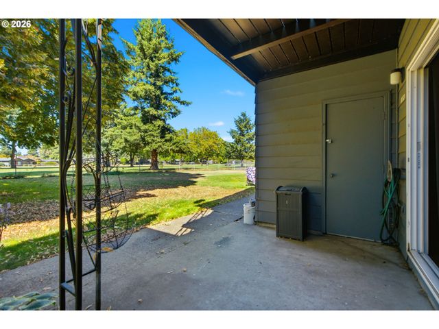 1929 Ne 19TH St, Gresham, OR 97030