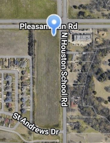 2300 W Pleasant Run Road, Lancaster, TX 75146