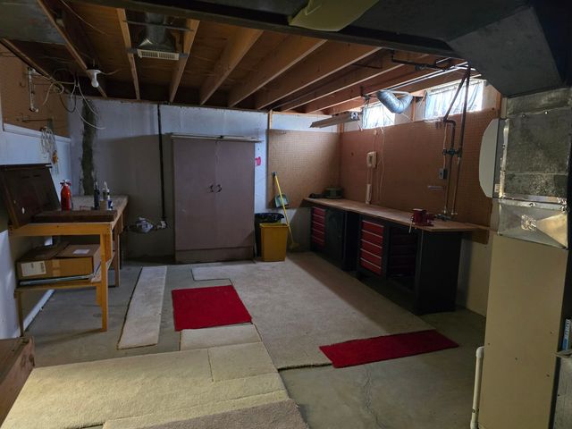 5023 Sandalwood Drive, Grand Blanc Twp, MI 48439