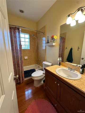 117 Palm Valley Circle, Harlingen, TX 78552