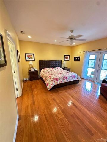 117 Palm Valley Circle, Harlingen, TX 78552