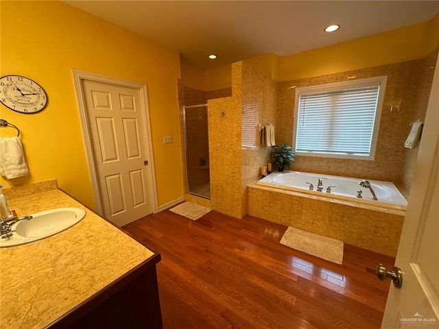 117 Palm Valley Circle, Harlingen, TX 78552