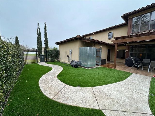 117 Palm Valley Circle, Harlingen, TX 78552