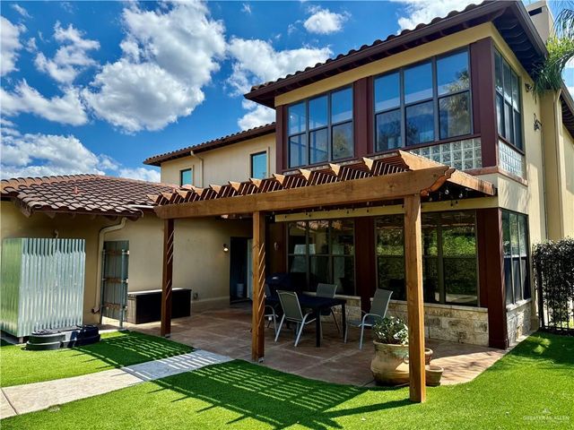 117 Palm Valley Circle, Harlingen, TX 78552