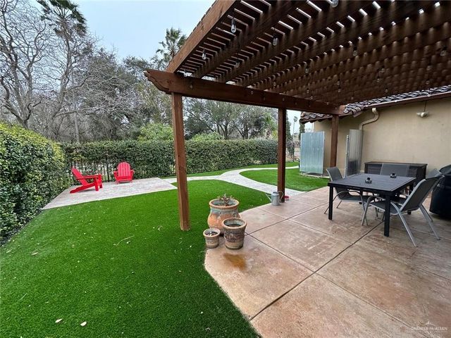 117 Palm Valley Circle, Harlingen, TX 78552