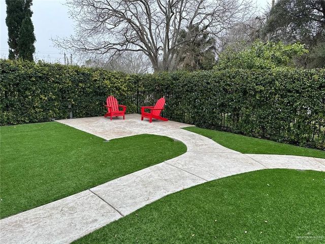 117 Palm Valley Circle, Harlingen, TX 78552