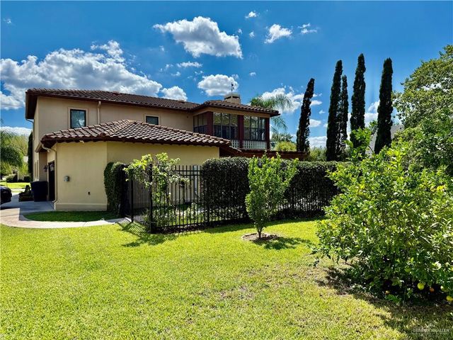 117 Palm Valley Circle, Harlingen, TX 78552