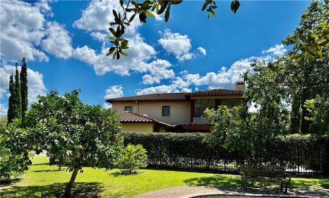 117 Palm Valley Circle, Harlingen, TX 78552