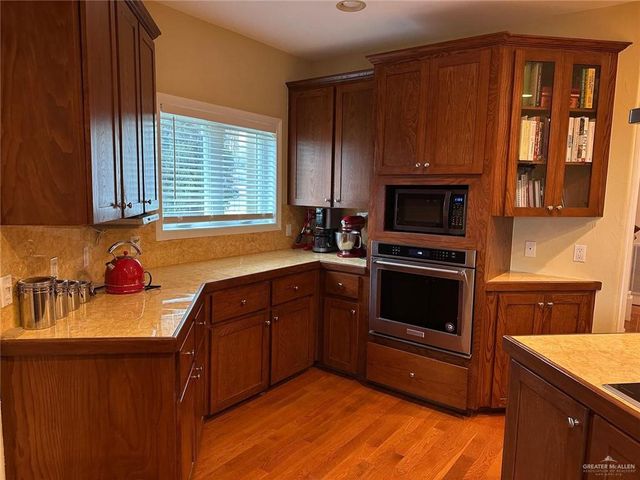 117 Palm Valley Circle, Harlingen, TX 78552