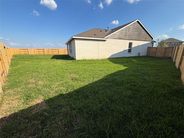 5222 Lake Trout Lane, Baytown, TX 77521
