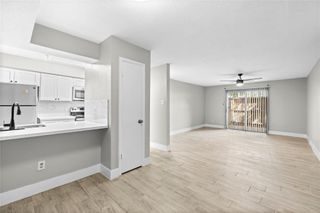 10555 Turtlewood Court 404, Houston, TX 77072