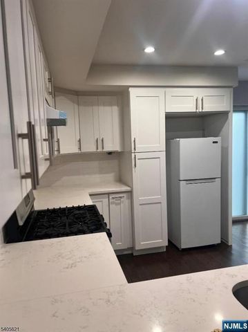 111 Pennington Street, Newark, NJ 07105