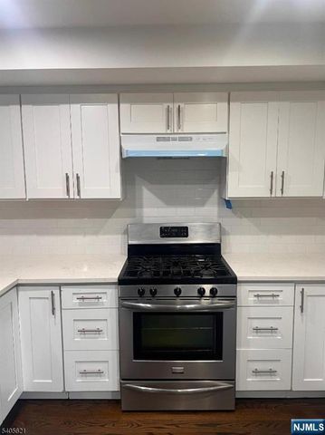 111 Pennington Street, Newark, NJ 07105