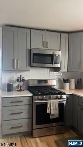 111 Pennington Street, Newark, NJ 07105