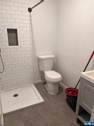 111 Pennington Street, Newark, NJ 07105