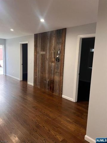 111 Pennington Street, Newark, NJ 07105