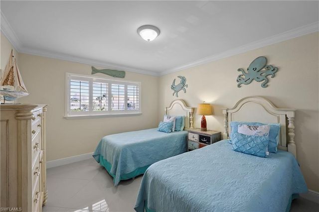 2100 Gulf Shore BLVD N 212, Naples, FL 34102