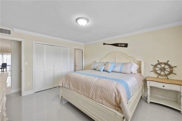 2100 Gulf Shore BLVD N 212, Naples, FL 34102