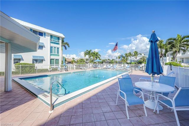 2100 Gulf Shore BLVD N 212, Naples, FL 34102