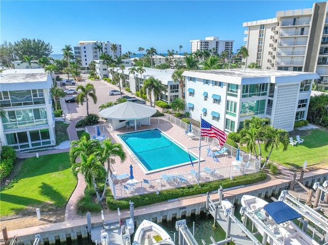 2100 Gulf Shore BLVD N 212, Naples, FL 34102