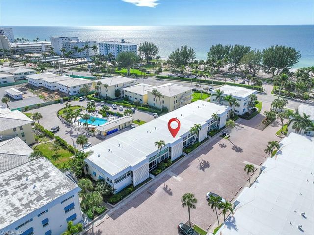2100 Gulf Shore BLVD N 212, Naples, FL 34102