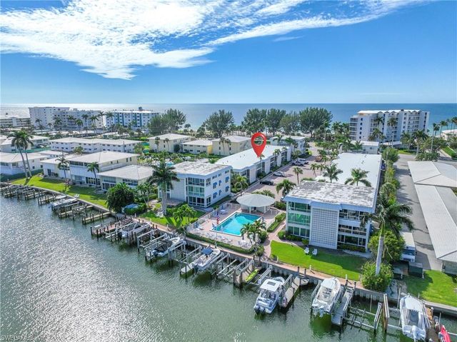 2100 Gulf Shore BLVD N 212, Naples, FL 34102