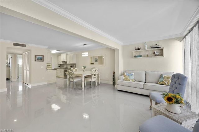2100 Gulf Shore BLVD N 212, Naples, FL 34102