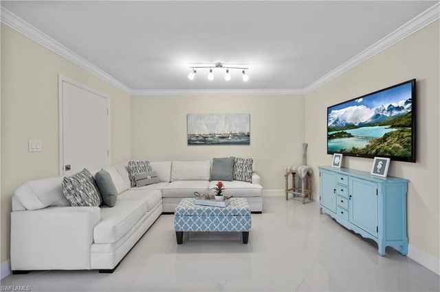 2100 Gulf Shore BLVD N 212, Naples, FL 34102