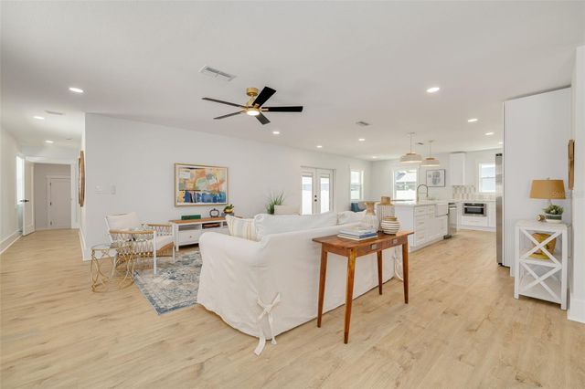 3544 4TH AVENUE N, St Petersburg, FL 33713