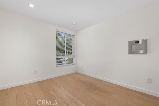 5257 Radford Ave 101, Valley Village, CA 91607
