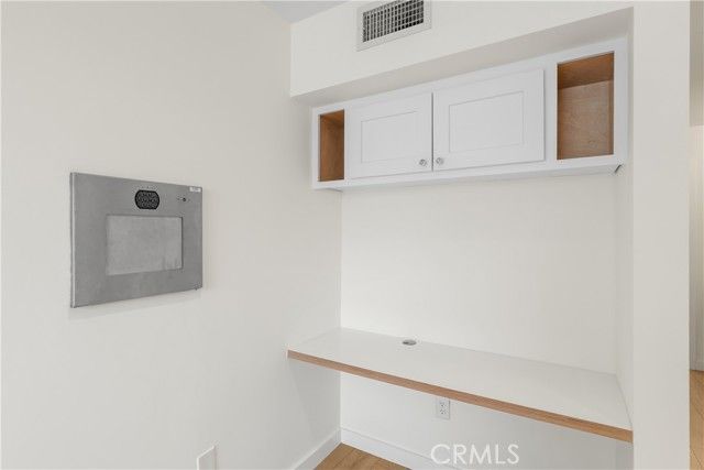 5257 Radford Ave 101, Valley Village, CA 91607