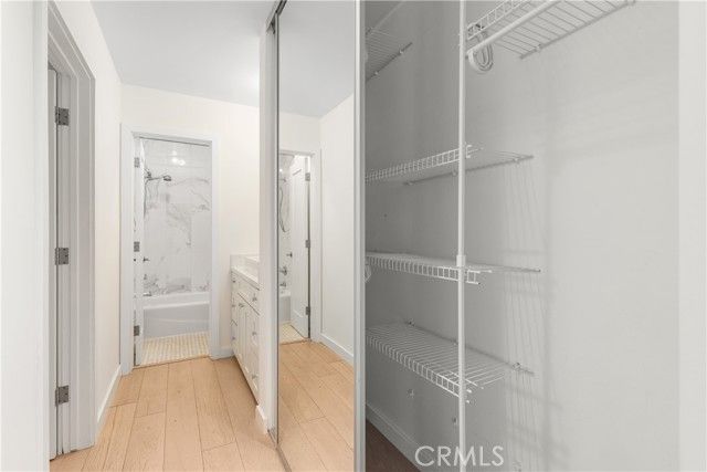 5257 Radford Ave 101, Valley Village, CA 91607
