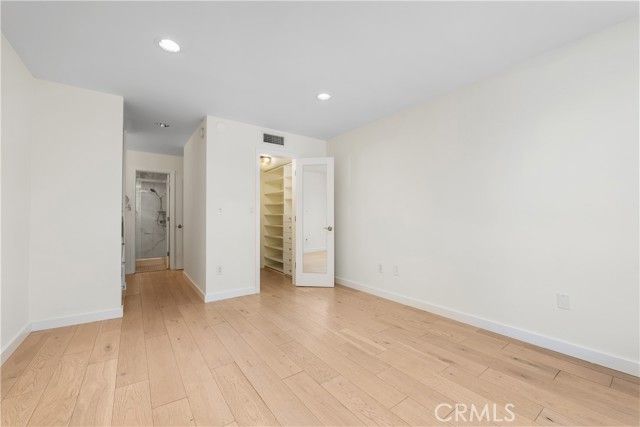 5257 Radford Ave 101, Valley Village, CA 91607