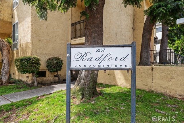 5257 Radford Ave 101, Valley Village, CA 91607