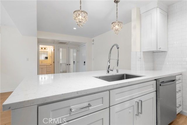 5257 Radford Ave 101, Valley Village, CA 91607