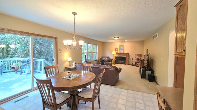 1606 E 5th Street, Coal Valley, IL 61240