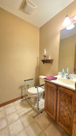 1606 E 5th Street, Coal Valley, IL 61240