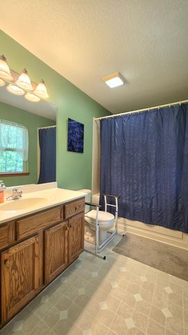 1606 E 5th Street, Coal Valley, IL 61240
