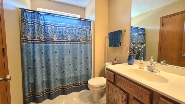 1606 E 5th Street, Coal Valley, IL 61240