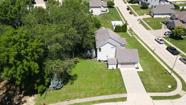 1606 E 5th Street, Coal Valley, IL 61240