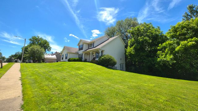 1606 E 5th Street, Coal Valley, IL 61240